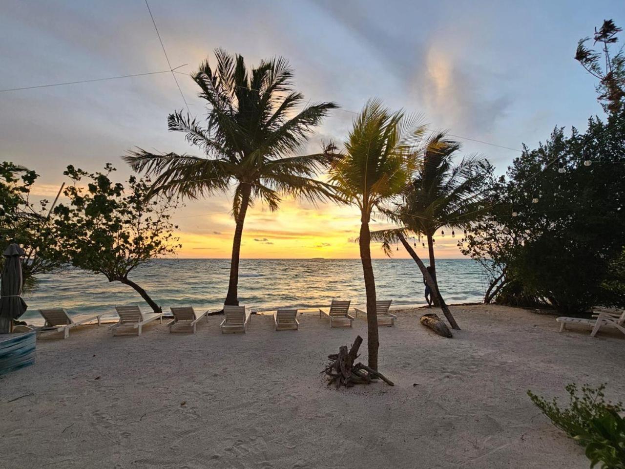 The Sunset Villa Диффуши Экстерьер фото